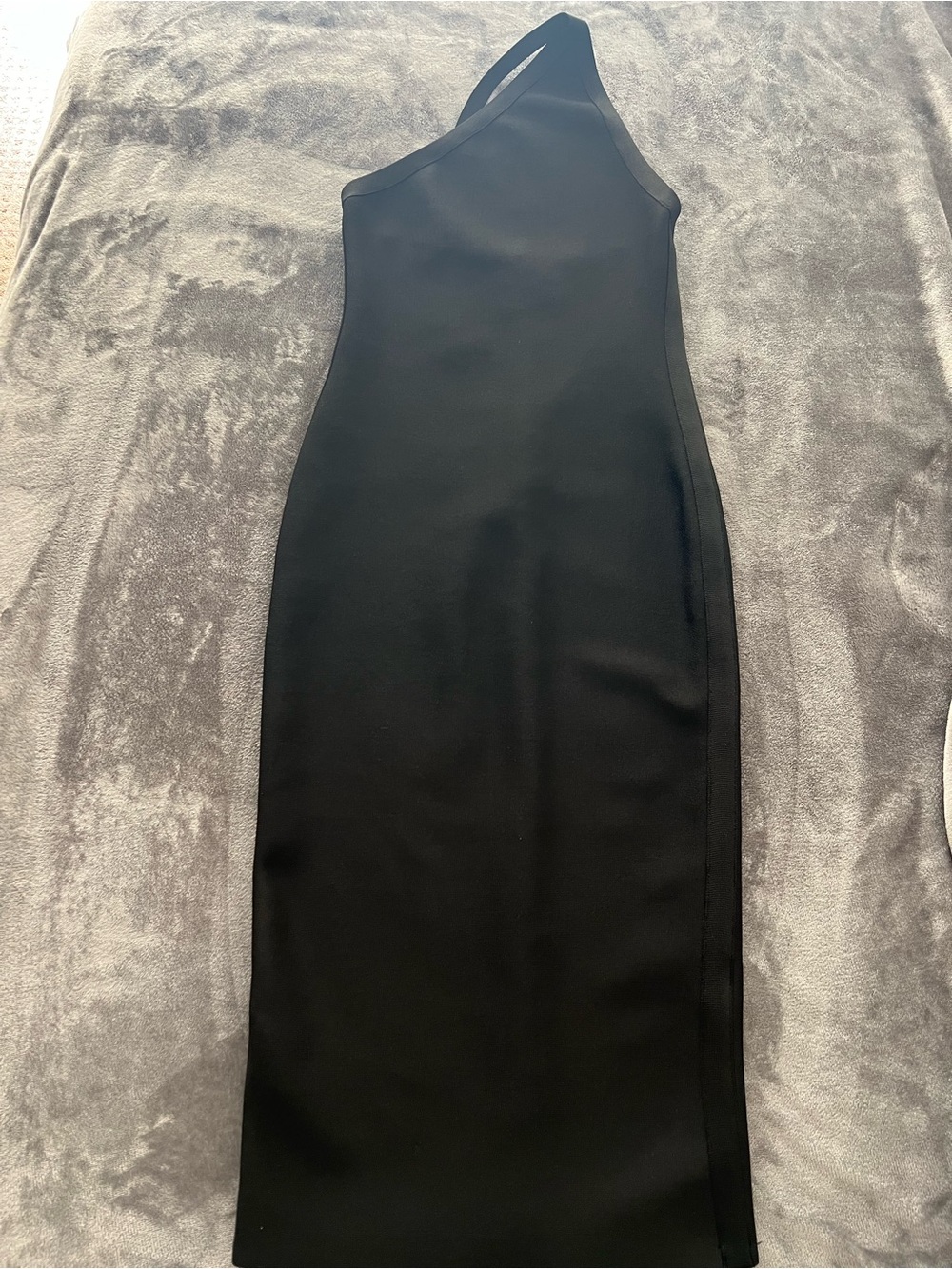 One-Shoulder Black Bodycon Dress